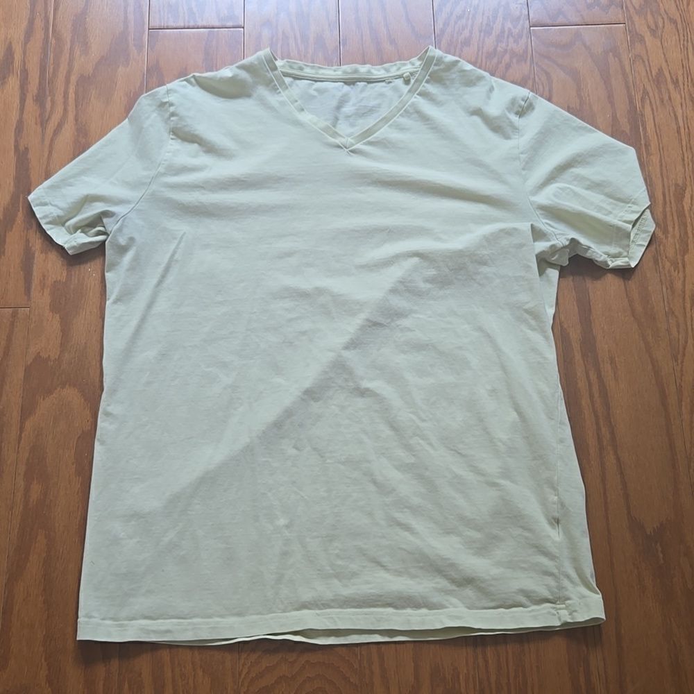 Messy shirt, light, green, extra, large, great condition